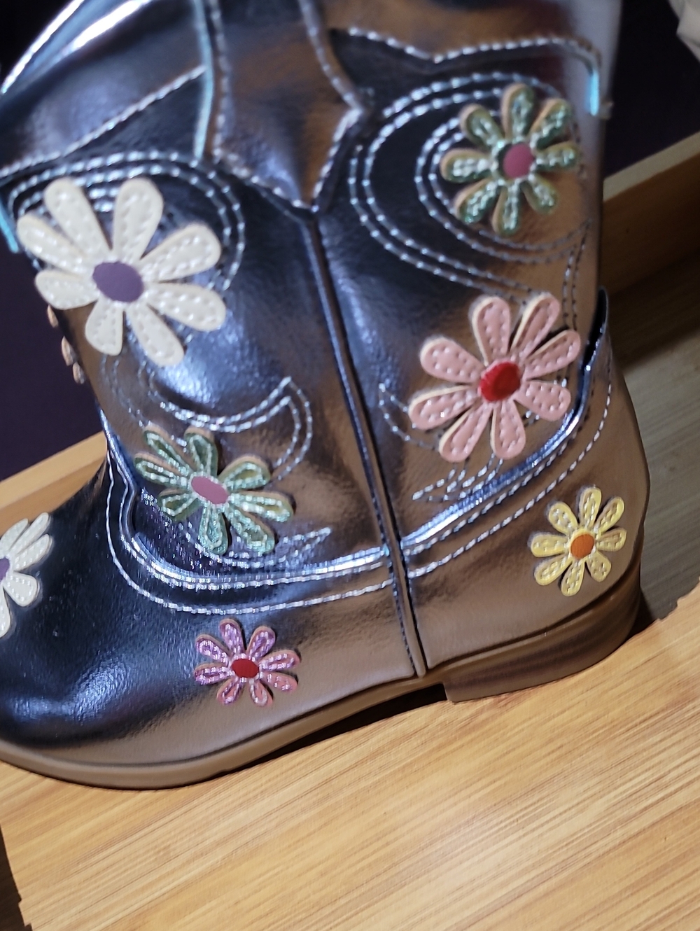 Daisy Boots For GIRLS - Picture 5 of 6